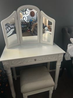 White Vanity Table with Tri-Fold Mirror and Stool