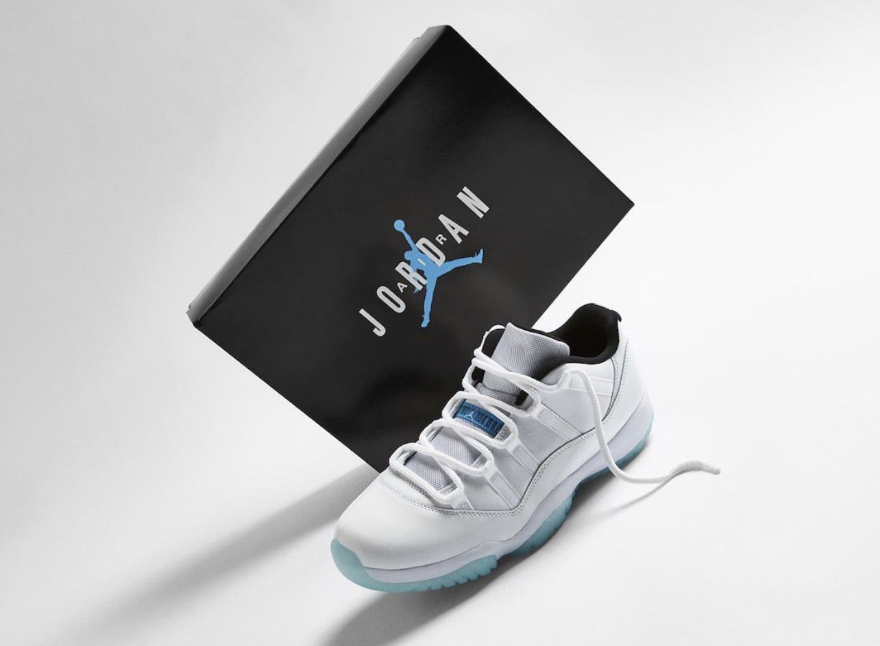 Jordan 11 Low Legend Blue Carolina UNC