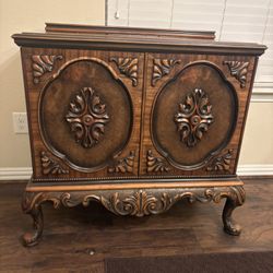 Mid-Century Modern Cabinet