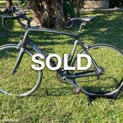 TREK MADONE 4.5 Full Carbon Fiber.60cm.