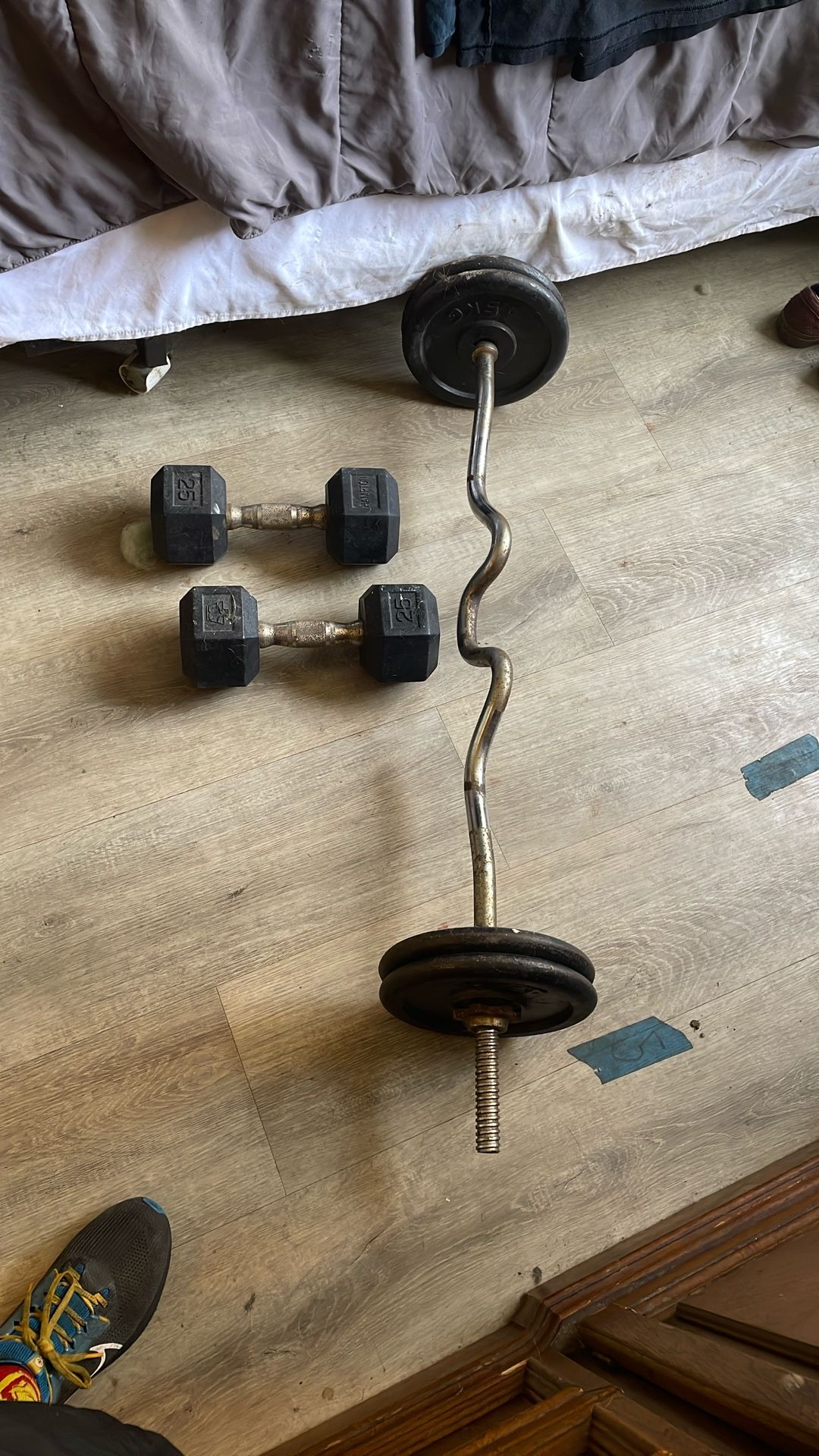 Weights/ Workout Equipment