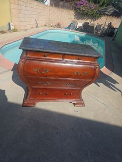 Bombay Dresser Chest