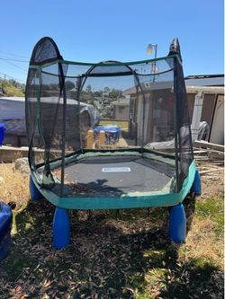 Kids trampoline