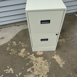 Filing Cabinet With Key