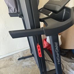 Pro Form Treadmill New 