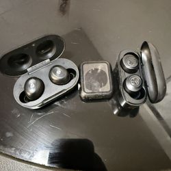 🔥 Get this Apple Watch Series 3 (Face) + 2 pairs of EarPods for one amazing bundle price! 🔥