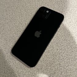 iPhone 14 — UNLOCKED — 88% Battery