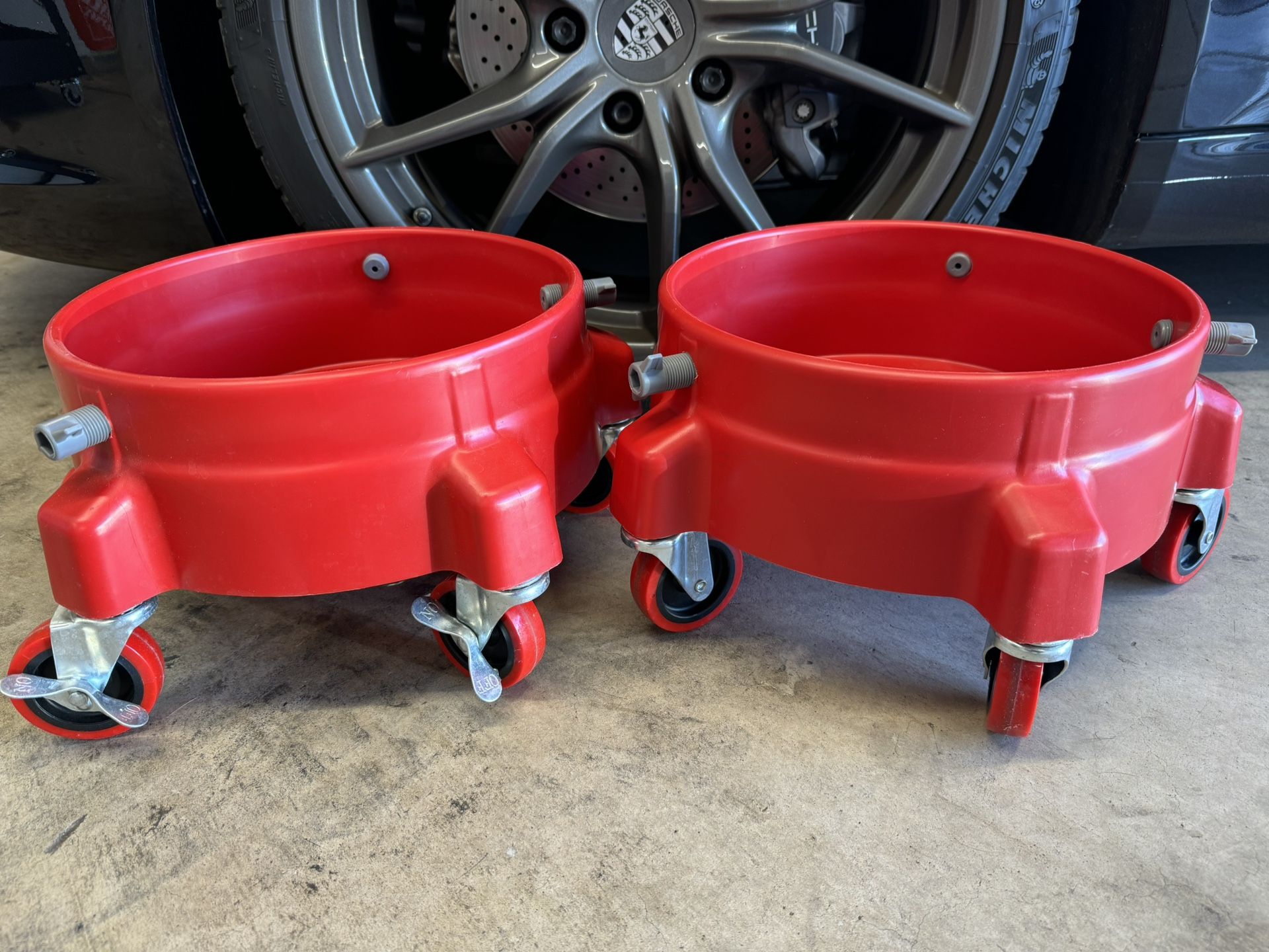 Adams Polishes Bucket Dollies