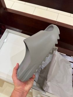 YEEZY SLIDES (YZY YS-01) “Grey” Size 10