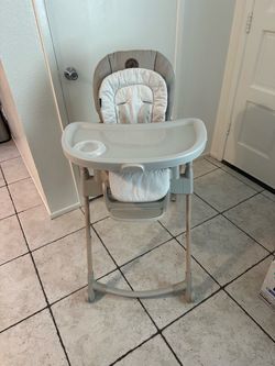 Maxi-Cosi high chair