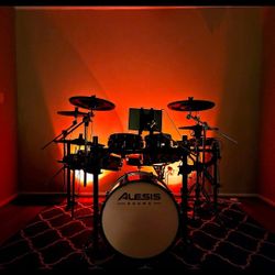 Alesis Electronic Drum Kit With Drum Throne/stool