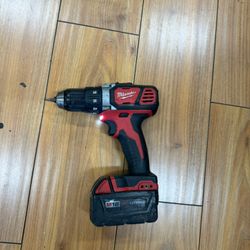 Milwaukee 2606-20 M18 1/2" Drill/Driver With Battery