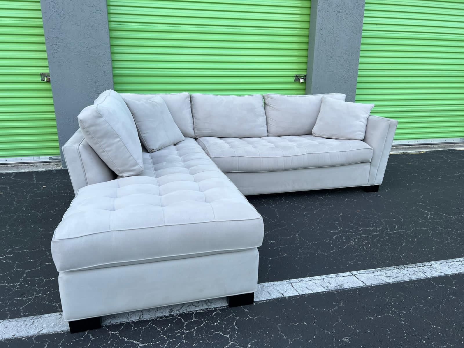 Light Grey Sectional RoomstoGo Free Delivery for Sale in North Miami