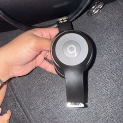 Beats Solo 4