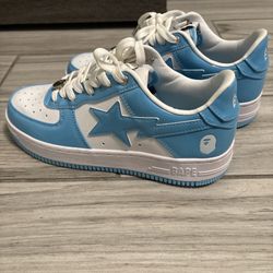 White And Light Blue Bapestas