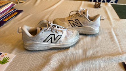 Girls Softball Turf Cleats - New Balance Velov4