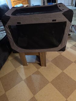 Soft side dog kennel