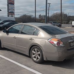 '08 Nissan Altima