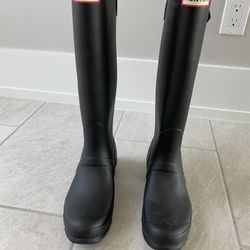 Hunter Boots, Size 9 Adjustable Back