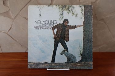 Neil Young Everybody Knows This Is Nowhere 1969 pressing