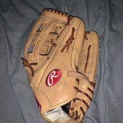 Rawlings Baseball Glove 