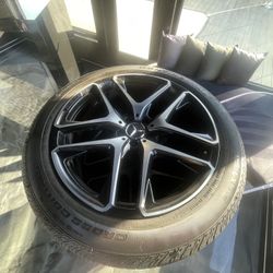 4 BRAND NEW FACTORY 21” MERCEDES BENZ AMG TWIN SPOKE WHEELS WITH BLACAK ACCENTS AND TIRES