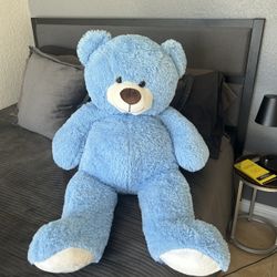 Giant Teddy bear 