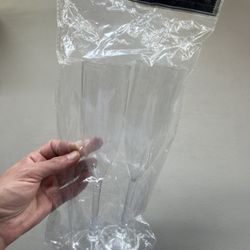 New Clear Plastic Wine Set 