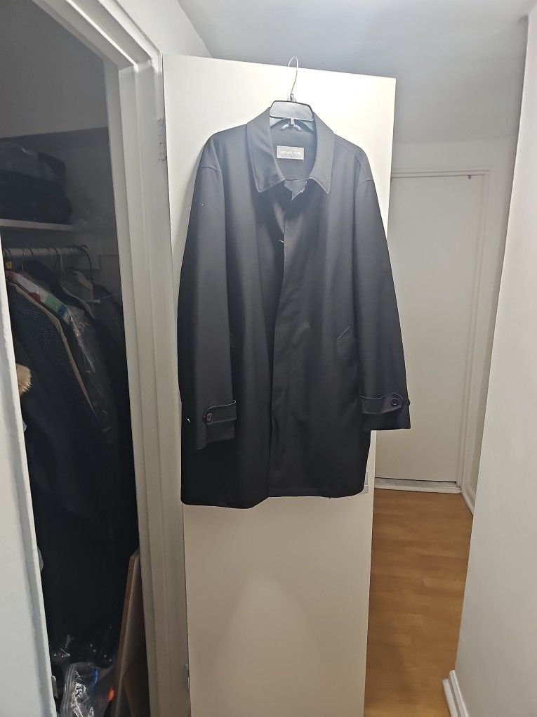 Michael  Kors size L  EXCELLENT CONDITION 