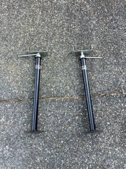 Rv slide support jacks