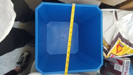 Platic plant storage buckets 14 x14 x12