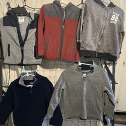 Boys 3T Sweaters 