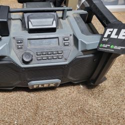 Flex 24v Jobsite BT Radio 