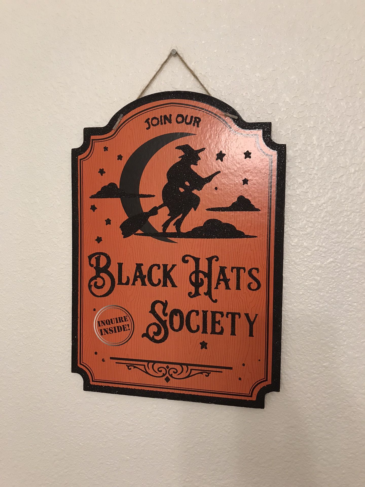 Black Hat Society Halloween Wall Decor