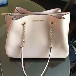 Pink Michael Kors hand/shoulder bag