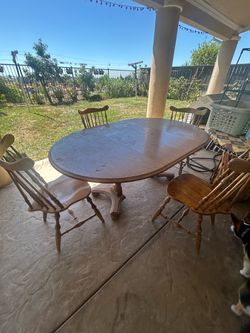 Vintage Solid Maple Dining Set - 4 Fiddleback Windsor Chairs & Table