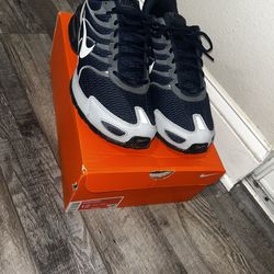 Tourch 4 Nike Runners