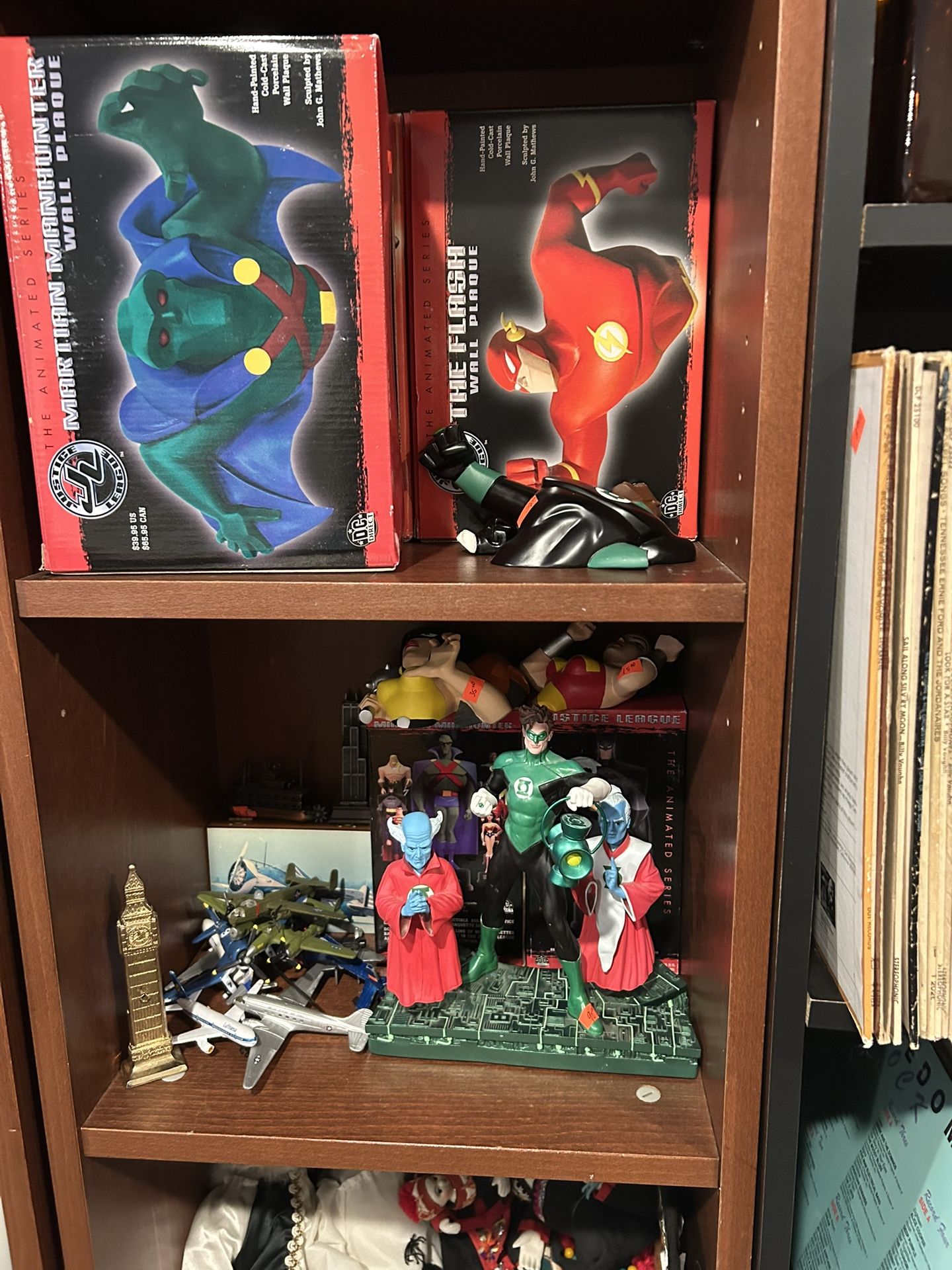 Justice League Figures and wall Plaques