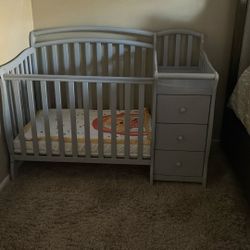 Baby crib 