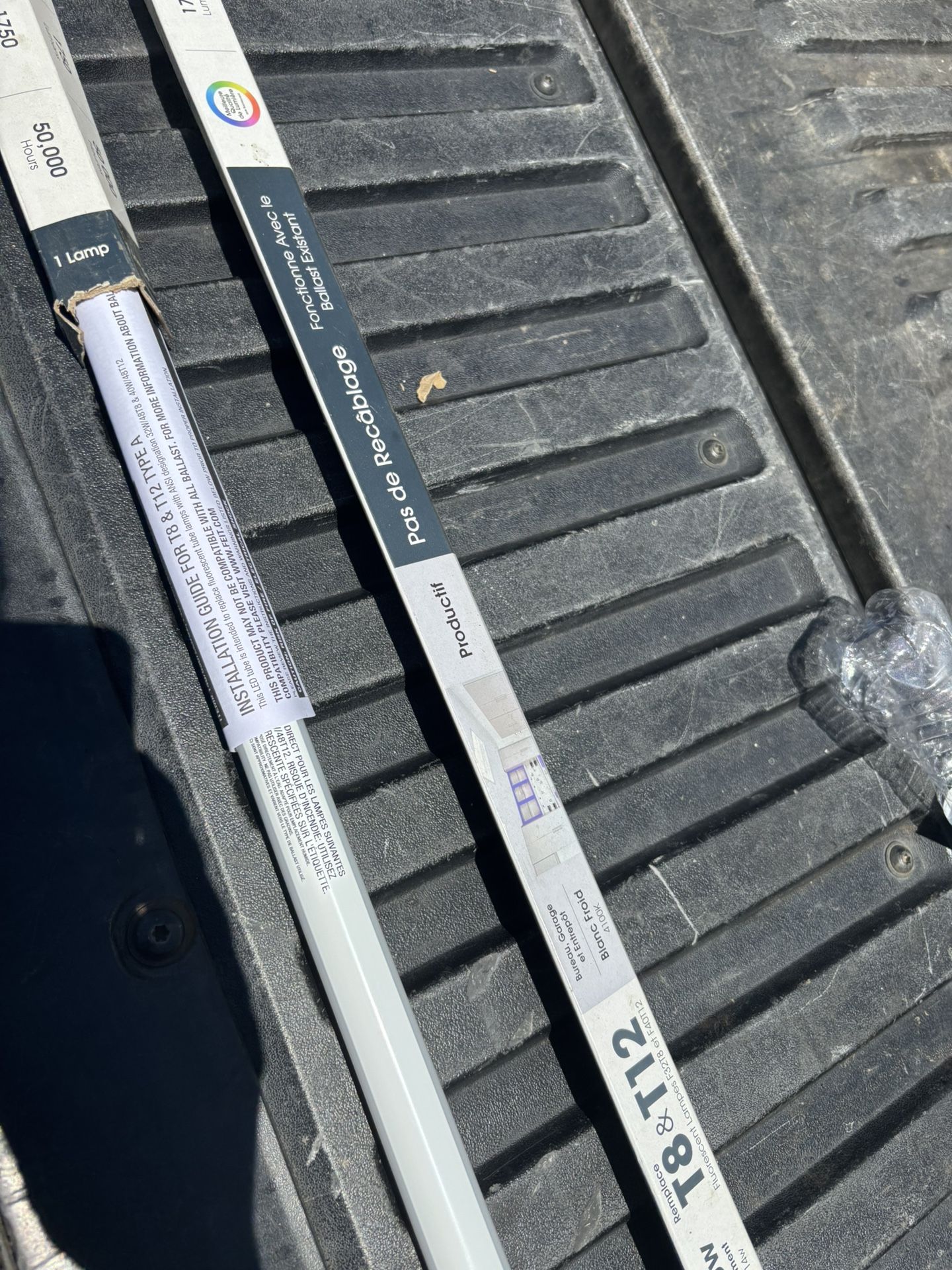 Linear Universal LED Tube