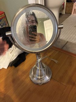 Makeup Mirror Light Up