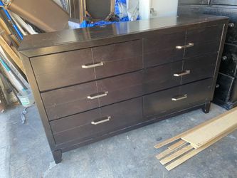 Ashley black dresser