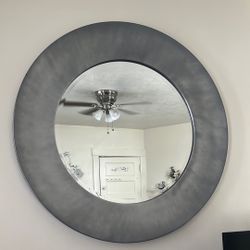 Round Mirror 