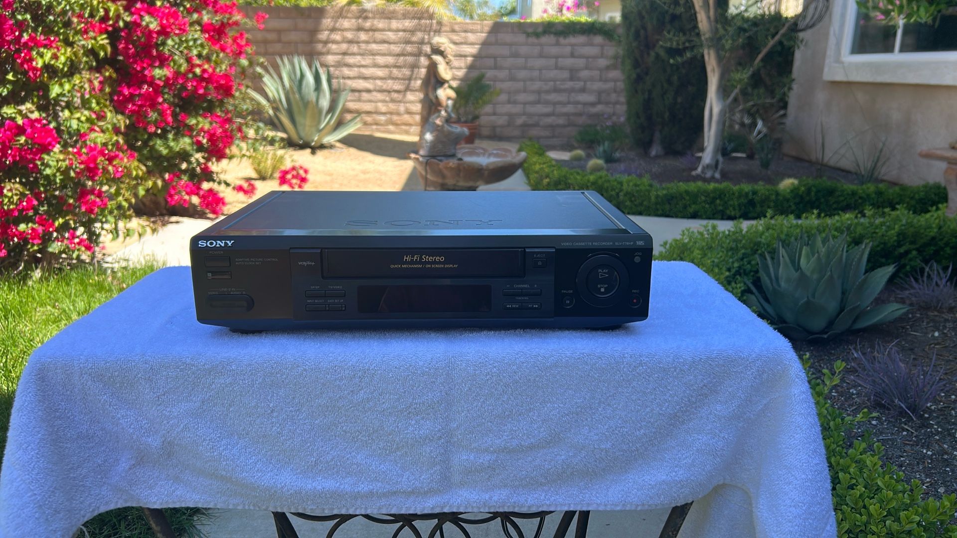 Sony Video Cassette Recorder - SLV-778HF