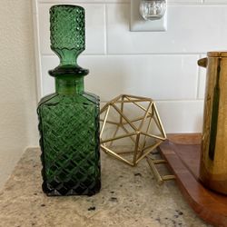 Vintage Diamond Cut Emerald Green Square Glass Liquor Decanter