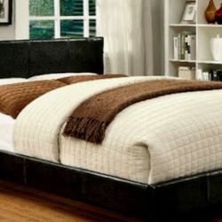 Platform Bed with Bluetooth speakers Espresso Queen Size New