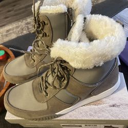 Women’s Weatherproof Chloe boots