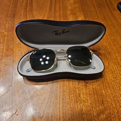 Ray-Ban Sunglasses 