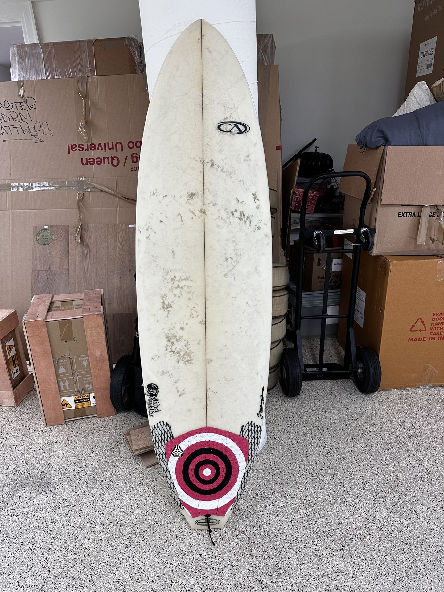 THC surfboard mind machine 6’4 Mind Machine Hard Top Surf Board