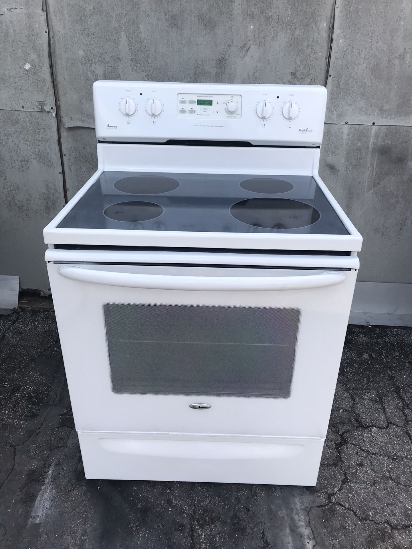 Stove Glass Top Amana Self Clean Oven The Big Quen Capacity Wide 30”